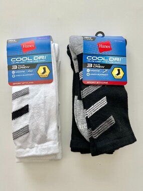 Mens Hanes Cool Dri Black and White Crew Socks (6 total)